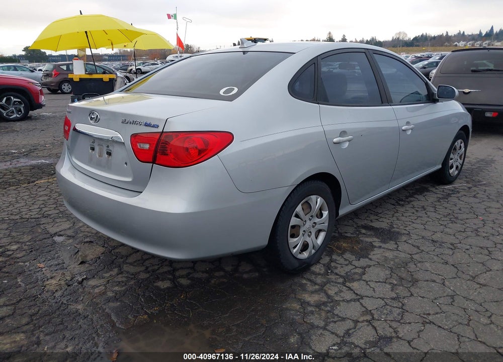 2010 HYUNDAI ELANTRA BLUE VIN: KMHDU4AD4AU019221