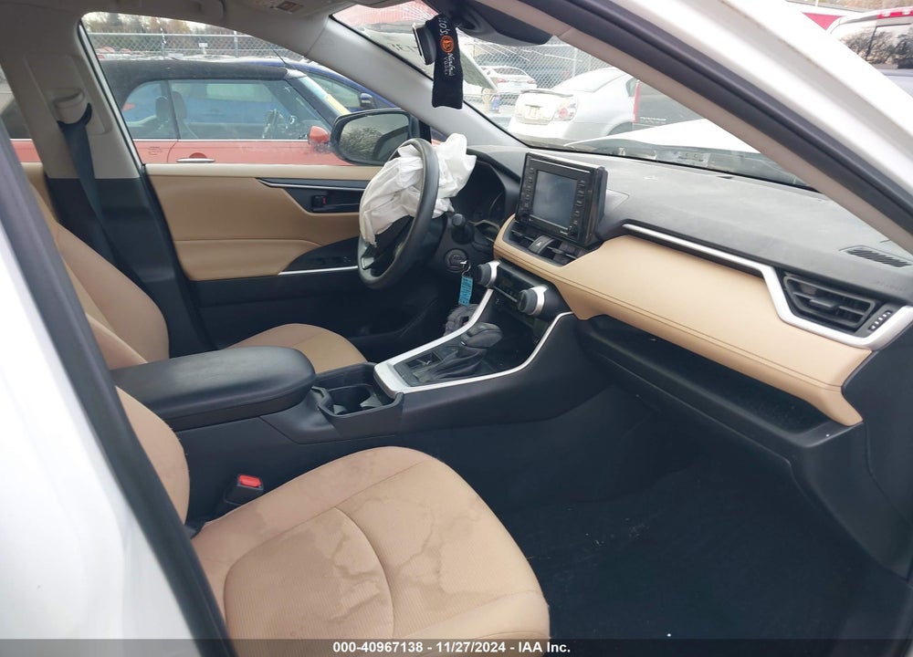 2021 TOYOTA RAV4 LE VIN: 2T3H1RFVXMW115486