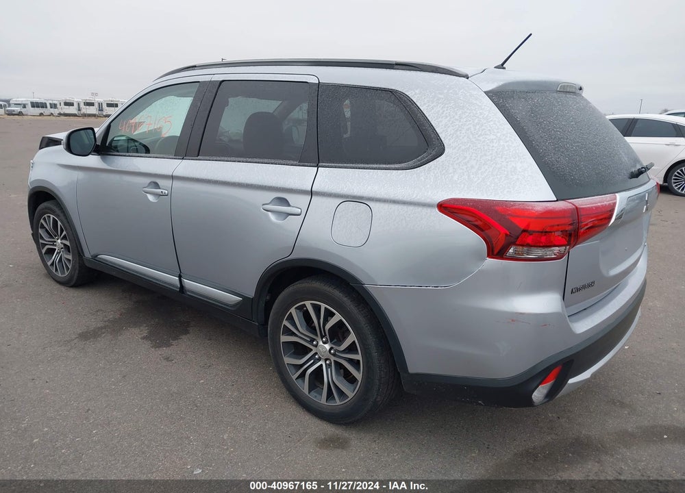 2016 MITSUBISHI OUTLANDER SEL VIN: JA4AD3A33GZ016678