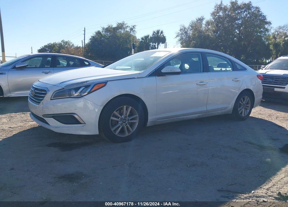 2016 HYUNDAI SONATA SE VIN: 5NPE24AF4GH371413