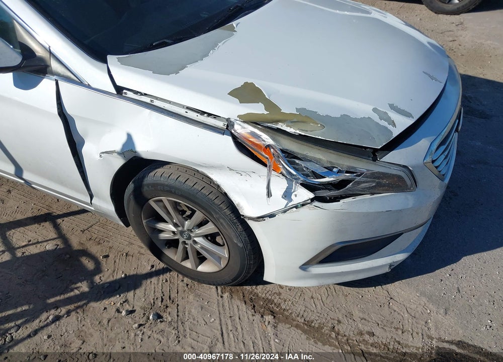 2016 HYUNDAI SONATA SE VIN: 5NPE24AF4GH371413