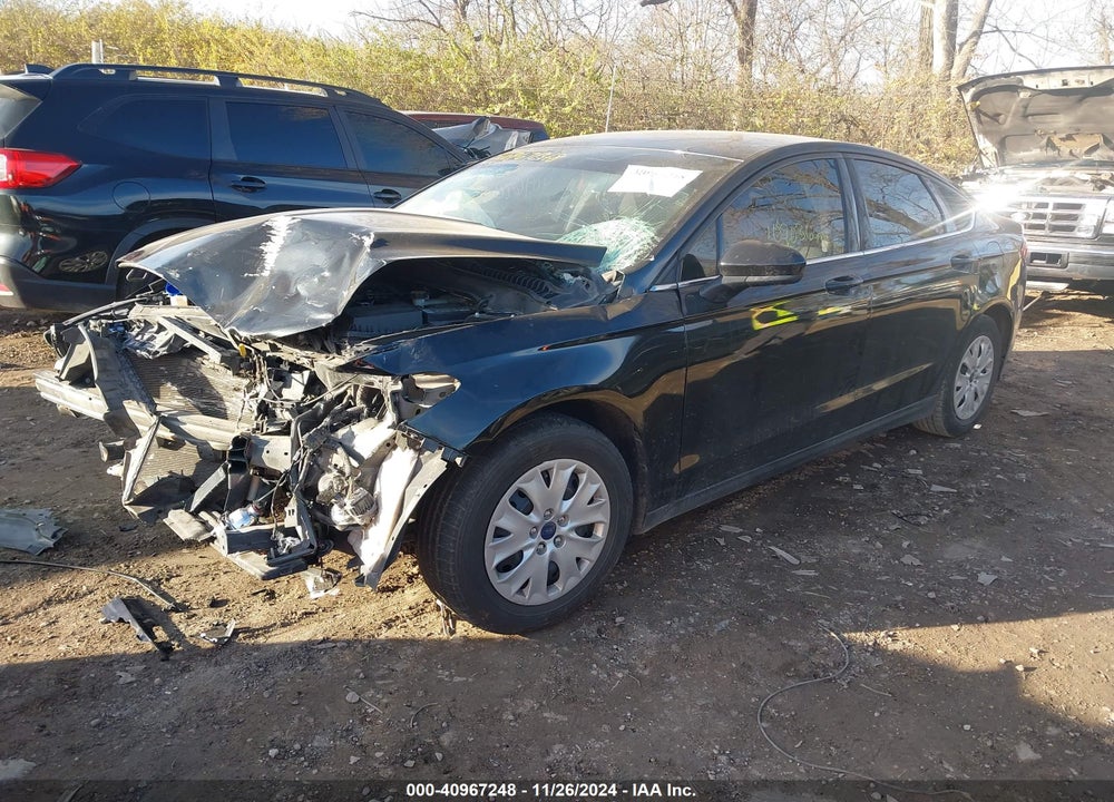 2014 FORD FUSION S VIN: 1FA6P0G7XE5402830