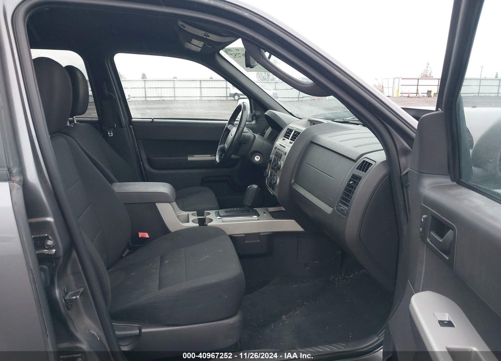 2010 FORD ESCAPE XLT VIN: 1FMCU9DGXAKA09903