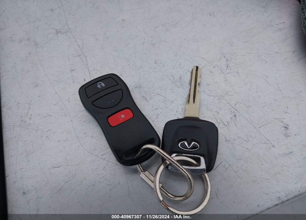 2005 INFINITI FX35 VIN: JNRAS08U05X107683