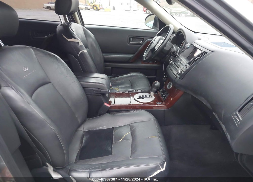 2005 INFINITI FX35 VIN: JNRAS08U05X107683