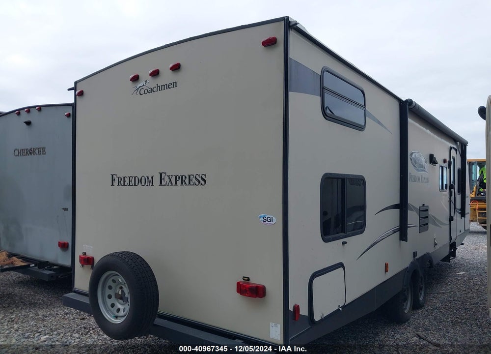 2015 COACHMEN FREEDOM EXPRESS VIN: 5ZT2FEUBXFA017146