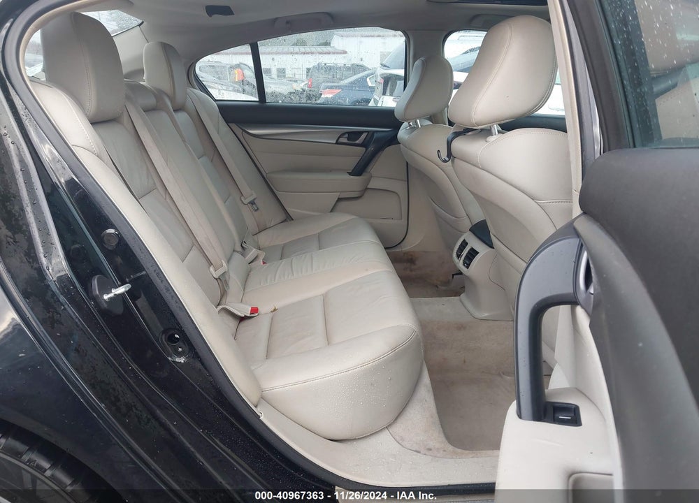 2010 ACURA TL 3.5 VIN: 19UUA8F23AA010833