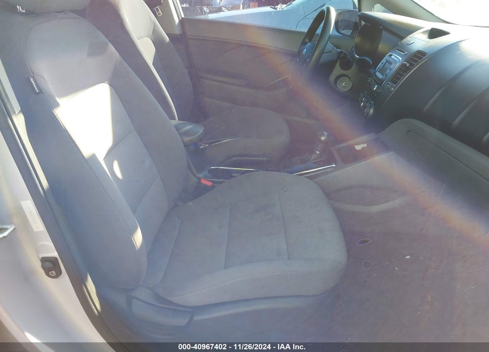 2017 KIA FORTE LX VIN: 3KPFK4A74HE087203