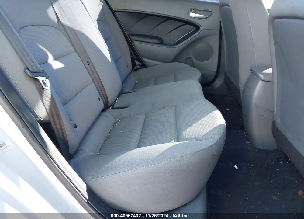 2017 KIA FORTE LX VIN: 3KPFK4A74HE087203