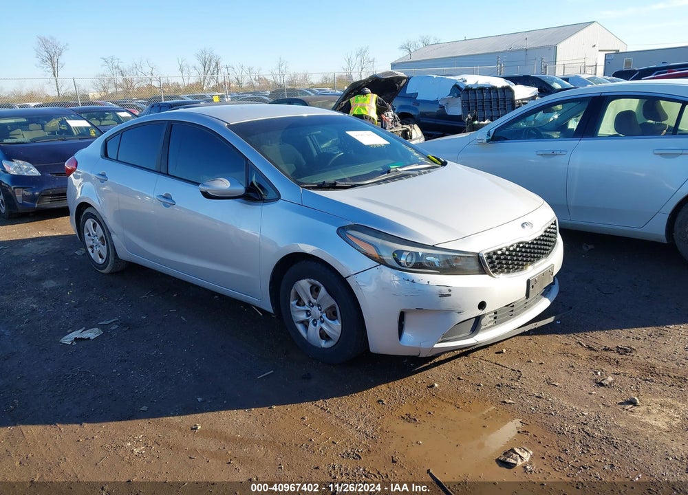 2017 KIA FORTE LX VIN: 3KPFK4A74HE087203