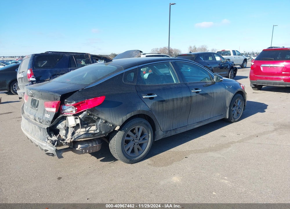 2020 KIA OPTIMA VIN: 5XXGT4L38LG445429