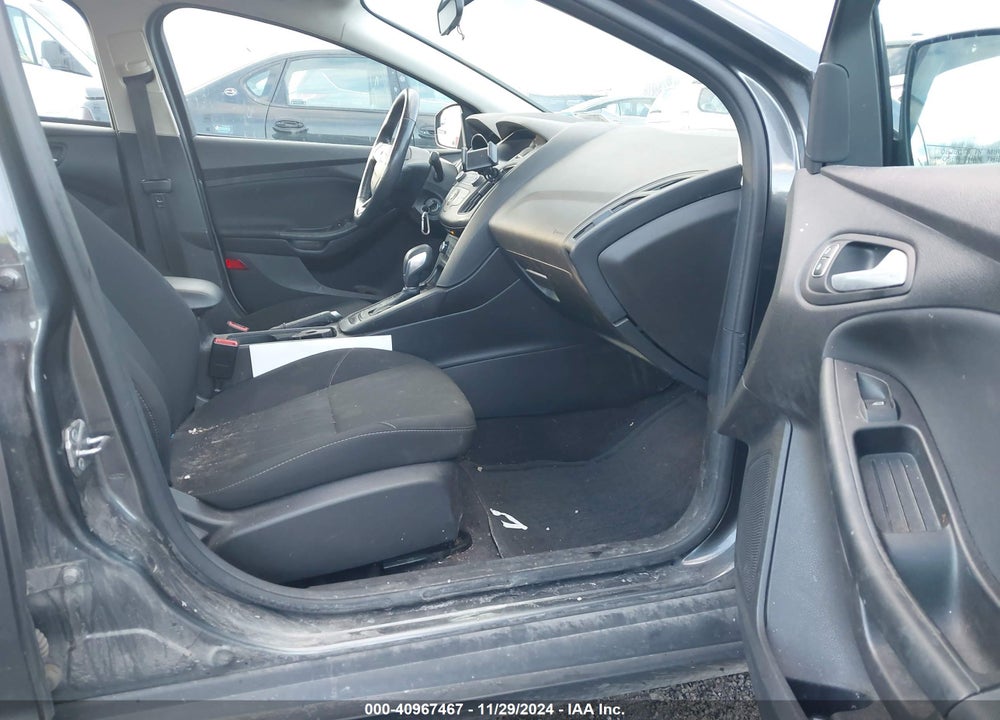 2017 FORD FOCUS VIN: 1FADP3F20HL316795
