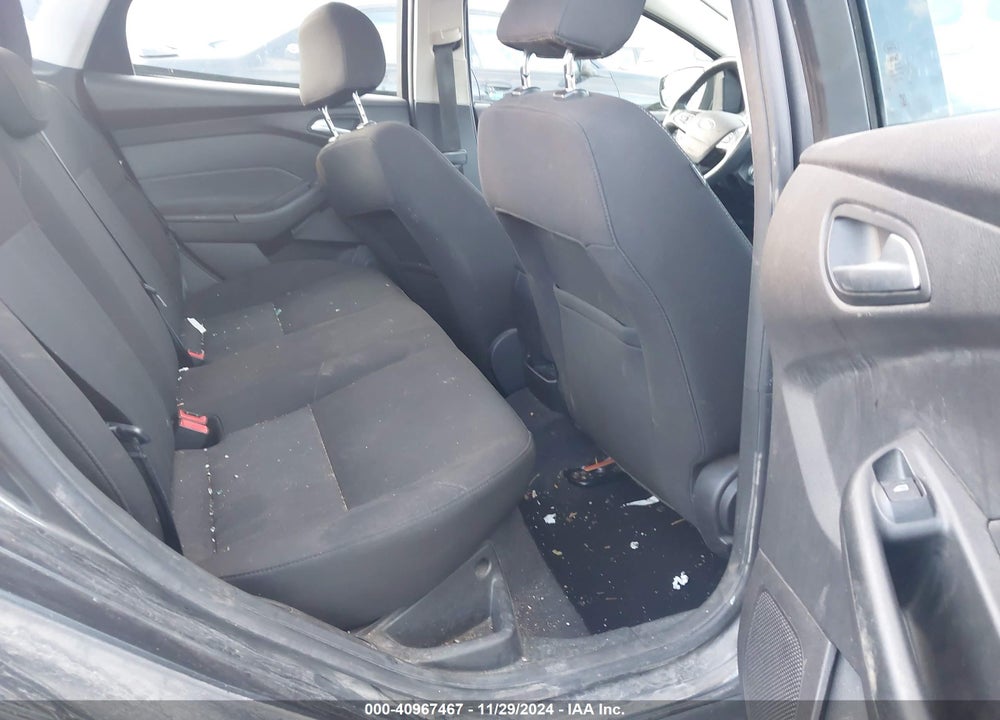 2017 FORD FOCUS VIN: 1FADP3F20HL316795