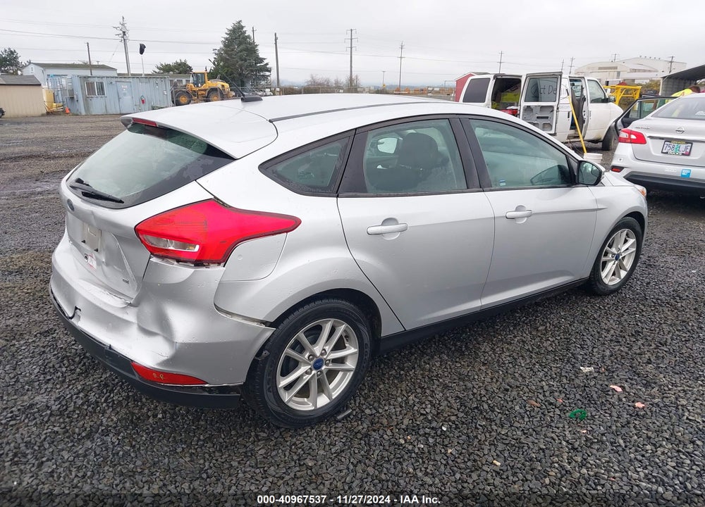 2016 FORD FOCUS VIN: 1FADP3K21GL364200