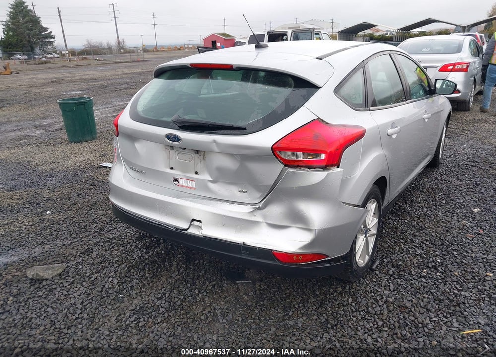 2016 FORD FOCUS VIN: 1FADP3K21GL364200