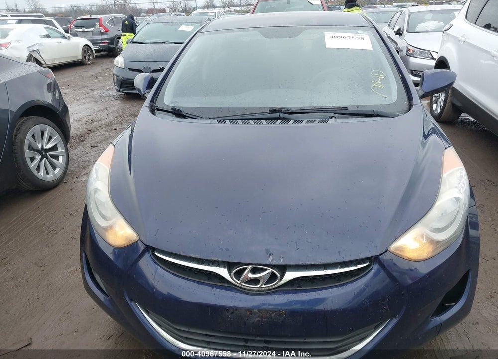 2013 HYUNDAI ELANTRA GL VIN: 5NPDH4AE3DH154402