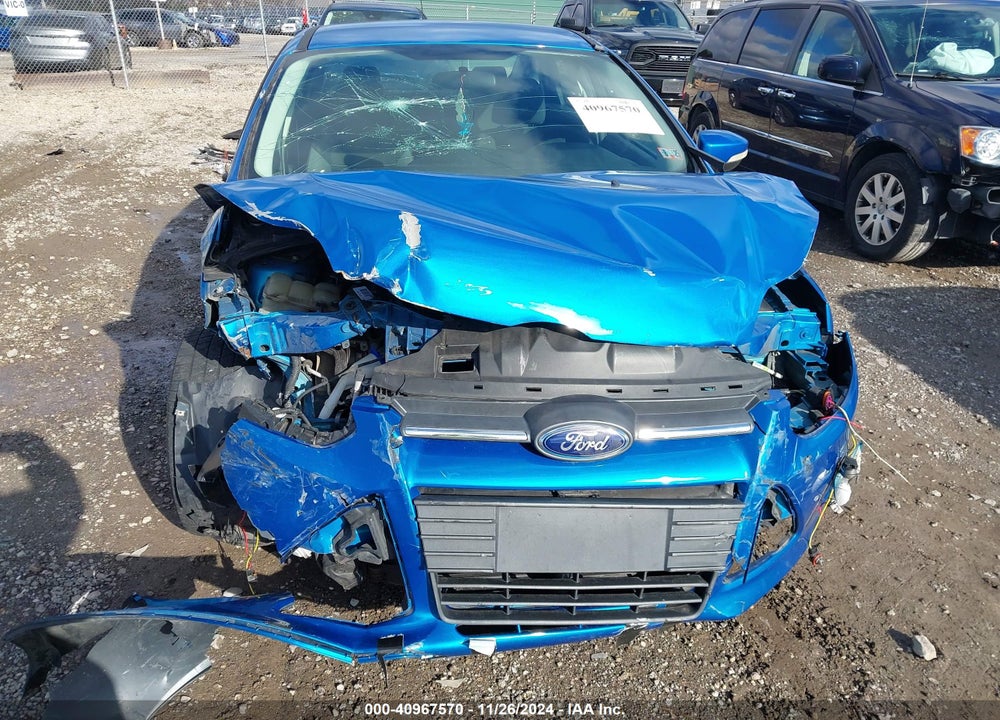 2014 FORD FOCUS SE VIN: 1FADP3F24EL153998
