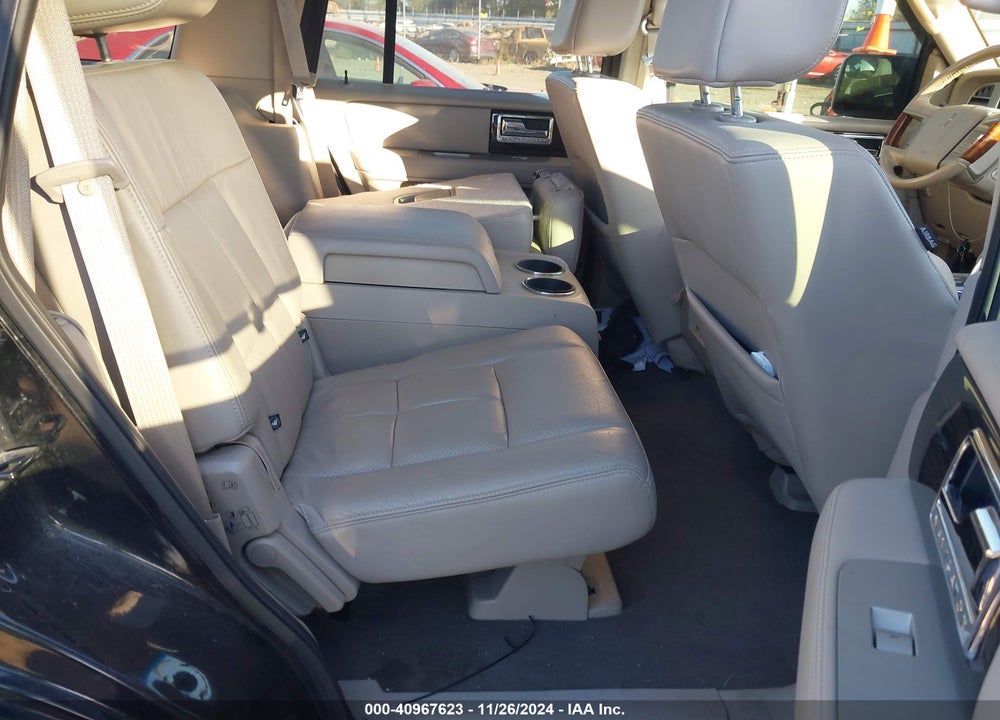 2008 LINCOLN NAVIGATOR VIN: 5LMFU285X8LJ00989