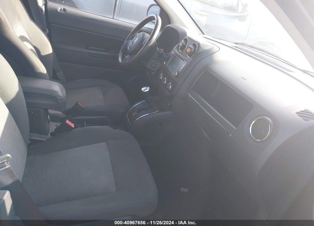 2011 JEEP COMPASS VIN: 1J4NF1FB3BD207300