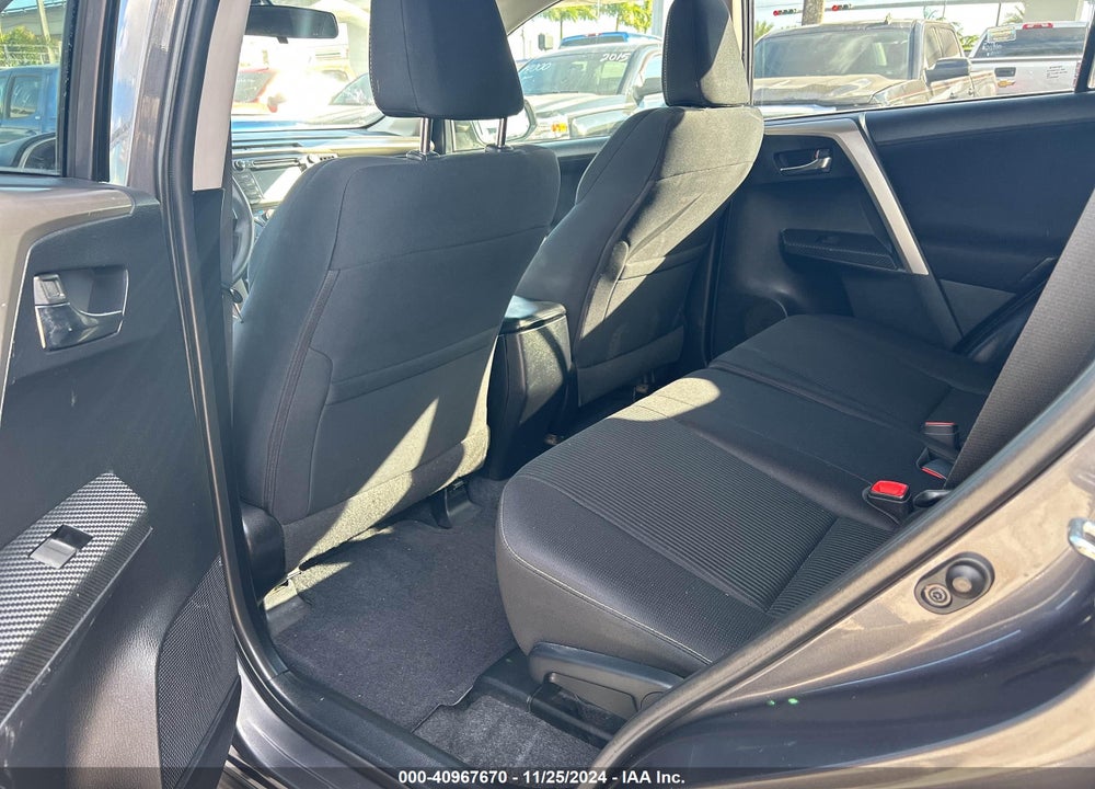 2015 TOYOTA RAV4 XLE VIN: 2T3WFREV0FW169389