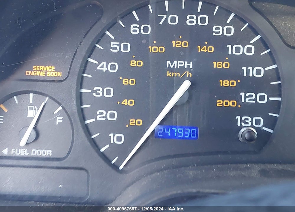 2001 SATURN SC2 VIN: 1G8ZY12771Z103469