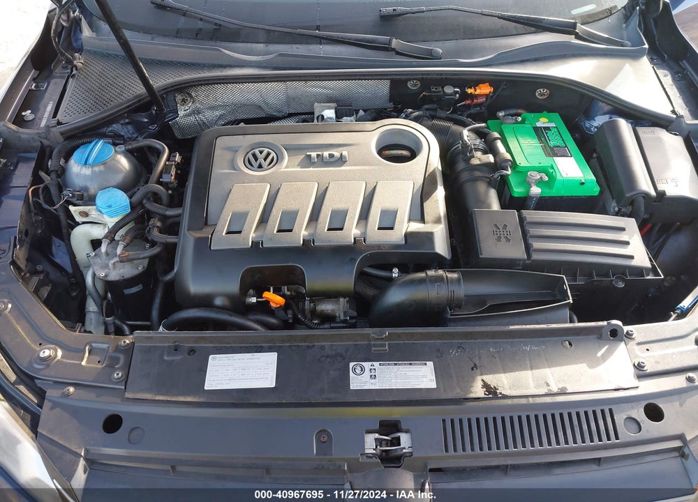 2013 VOLKSWAGEN PASSAT 2.0L TDI SE VIN: 1VWBN7A34DC145992