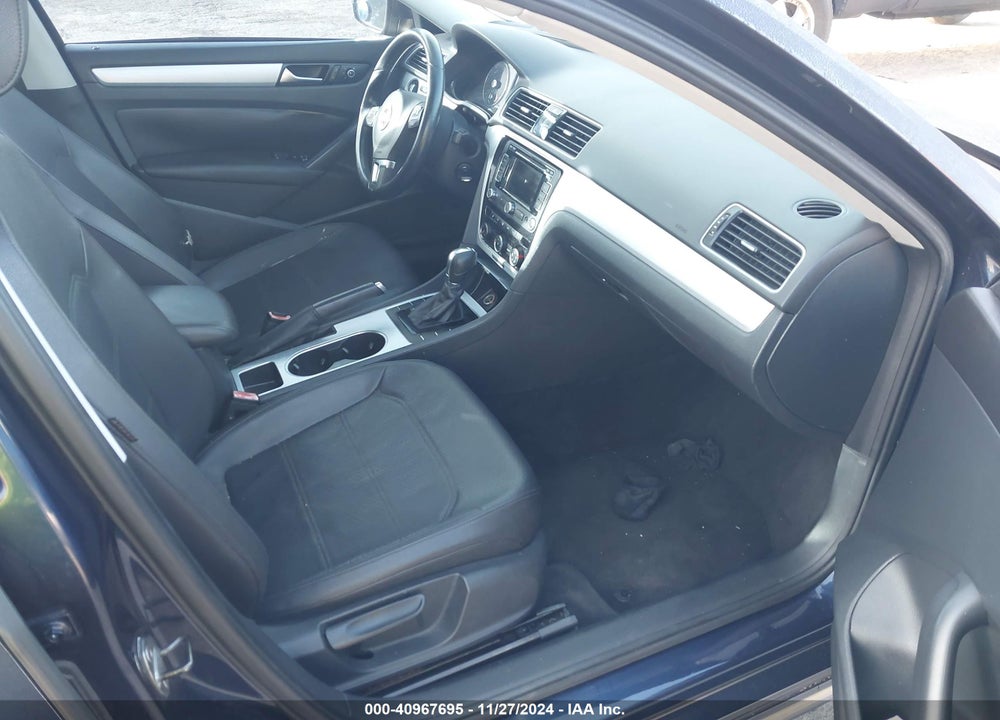 2013 VOLKSWAGEN PASSAT 2.0L TDI SE VIN: 1VWBN7A34DC145992