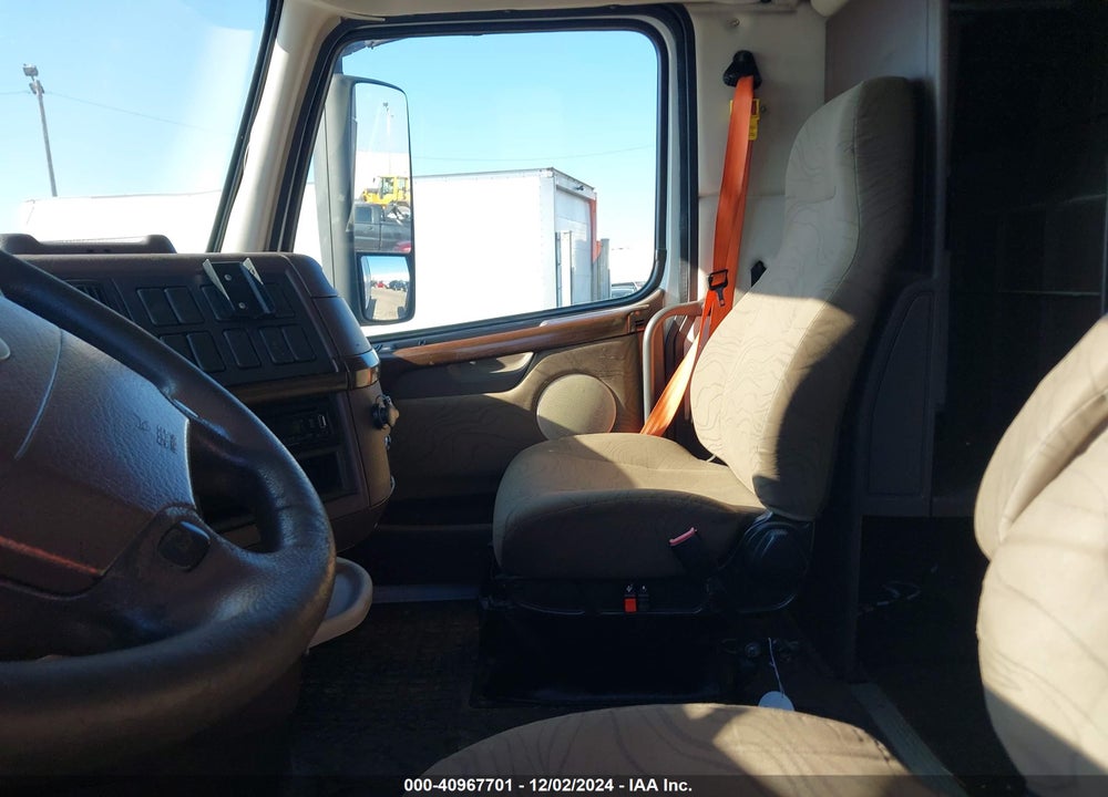 2014 VOLVO VN VNL VIN: 4V4NC9EH7EN166109