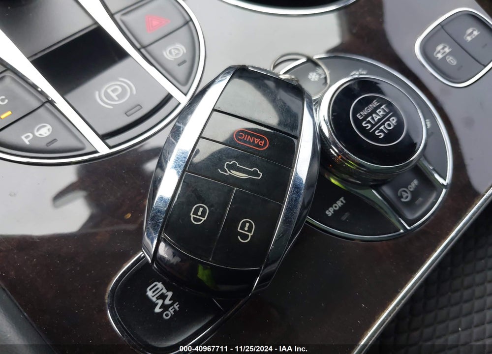 2017 BENTLEY BENTAYGA W12/W12 FIRST EDITION VIN: SJAAC2ZV0HC013798