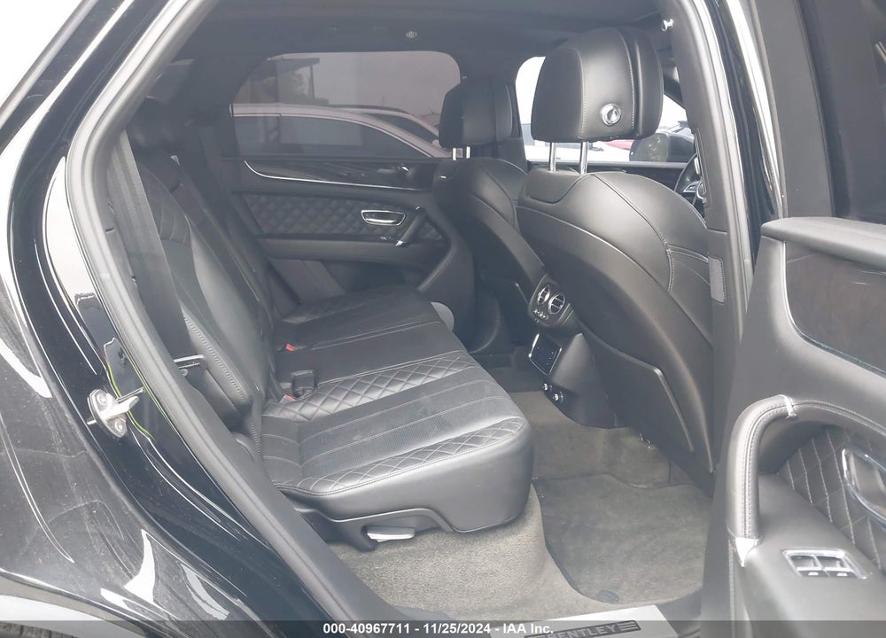2017 BENTLEY BENTAYGA W12/W12 FIRST EDITION VIN: SJAAC2ZV0HC013798