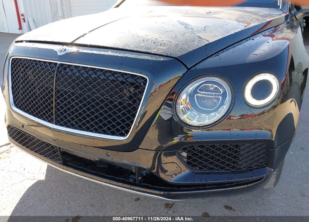 2017 BENTLEY BENTAYGA W12/W12 FIRST EDITION VIN: SJAAC2ZV0HC013798
