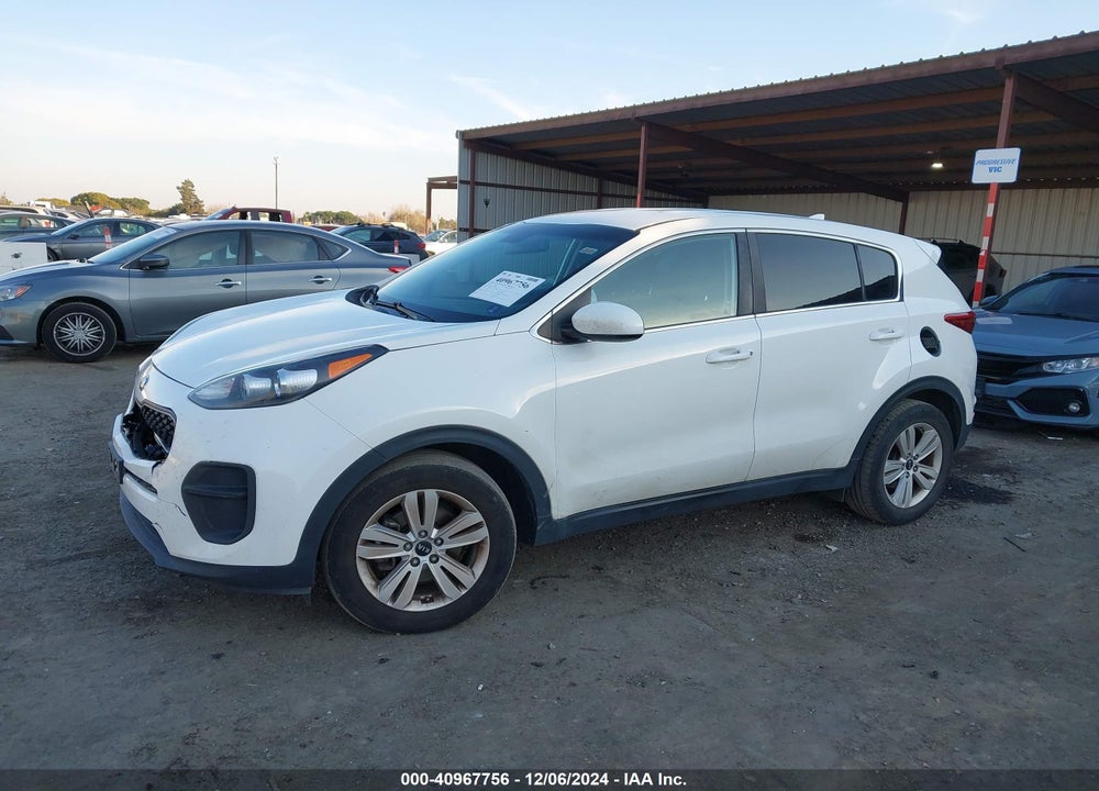 2018 KIA SPORTAGE LX VIN: KNDPM3AC5J7347152