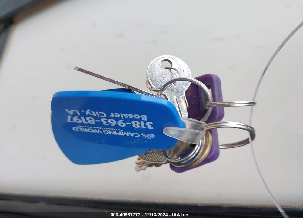 2018 KEYSTONE OTHER VIN: 4YDT31B21JD433732