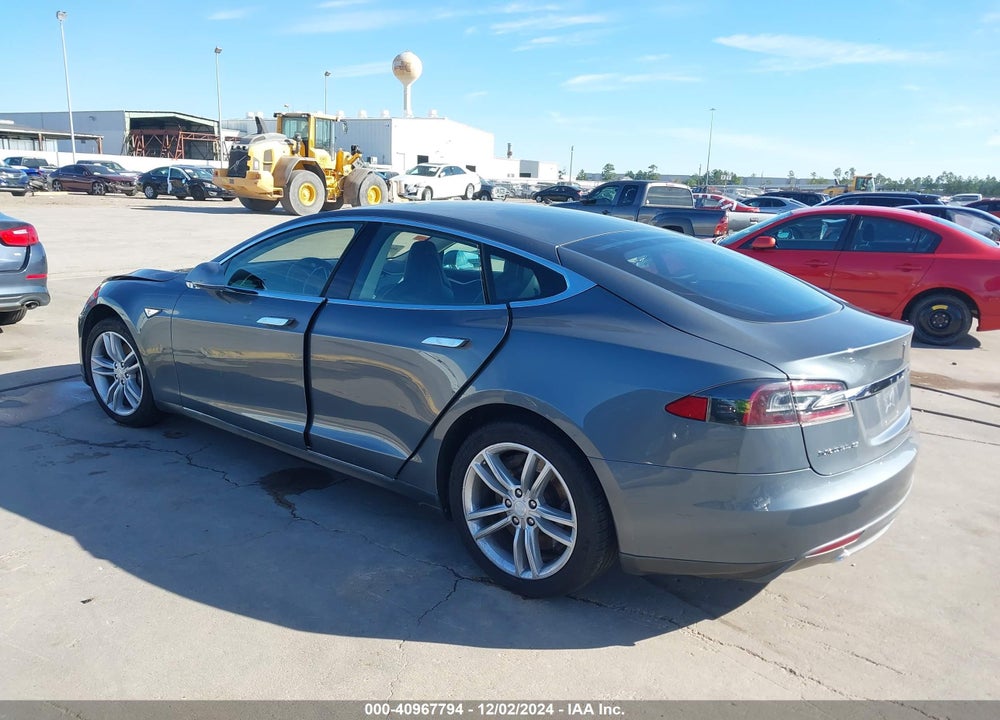 2013 TESLA MODEL S VIN: 5YJSA1CN4DFP06768