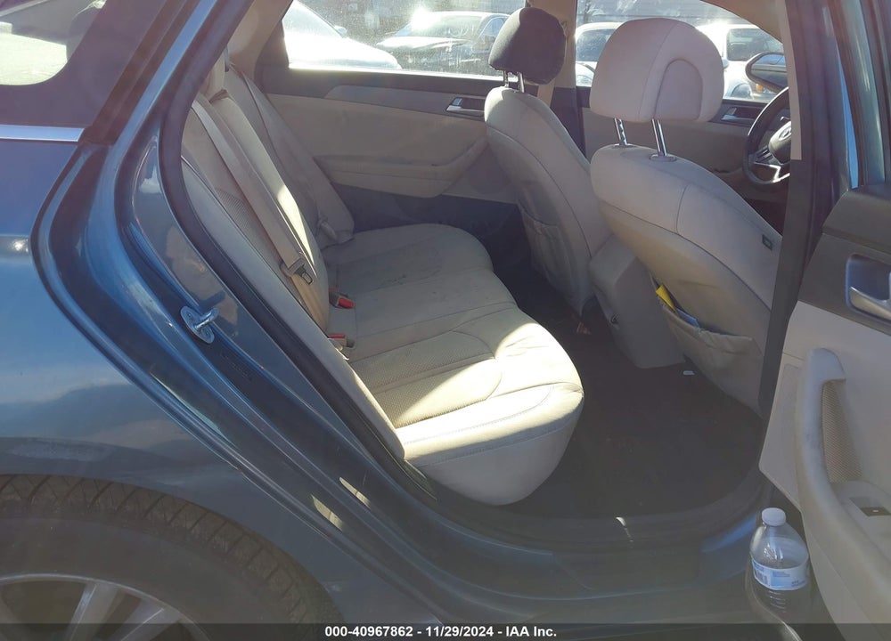 2015 HYUNDAI SONATA SE VIN: 5NPE24AF1FH193670