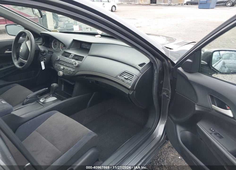 2009 HONDA ACCORD 2.4 LX VIN: 1HGCP263X9A118491