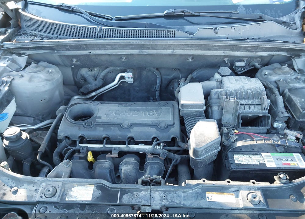2011 KIA SORENTO LX VIN: 5XYKT3A1XBG050281