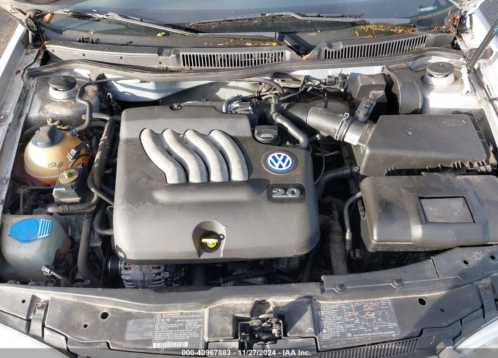 2000 VOLKSWAGEN GOLF GLS VIN: 9BWGC21J7Y4028932