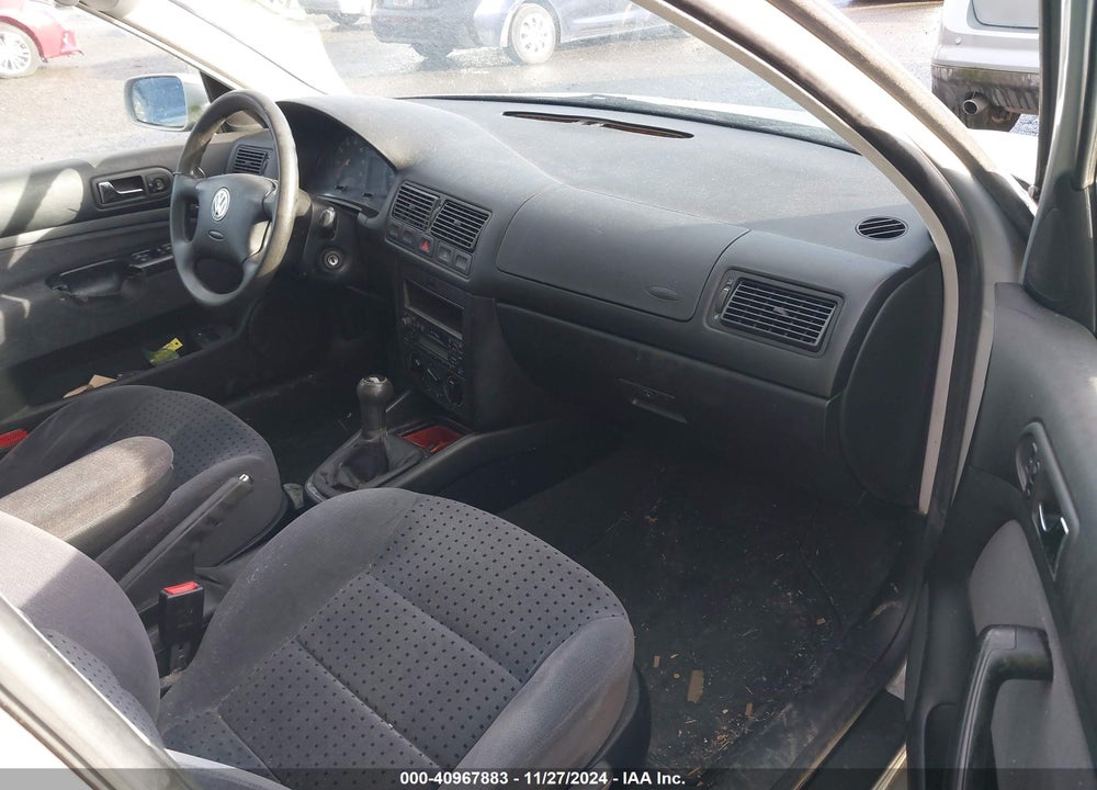 2000 VOLKSWAGEN GOLF GLS VIN: 9BWGC21J7Y4028932