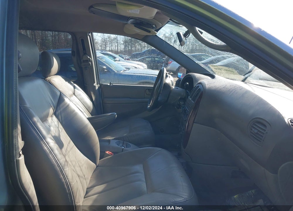 2003 CHRYSLER TOWN & COUNTRY LXI VIN: 2C4GP54L83R187994