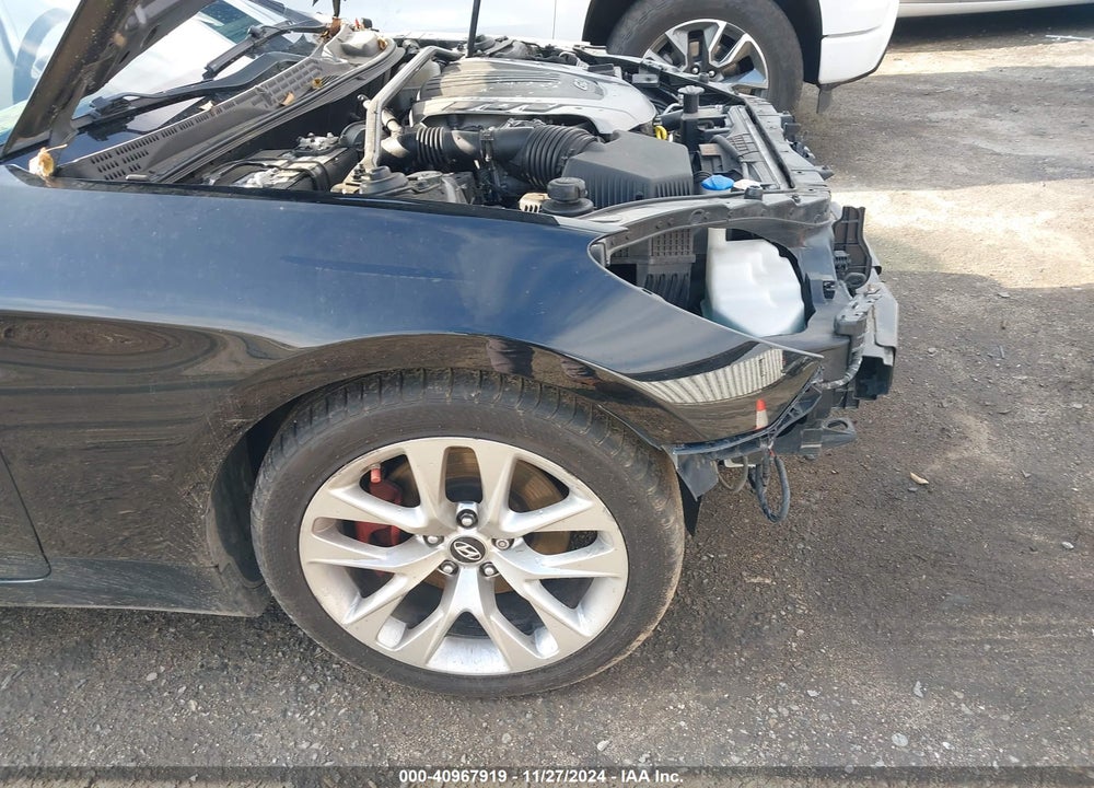 2013 HYUNDAI GENESIS VIN: KMHHU6KJ7DU097157