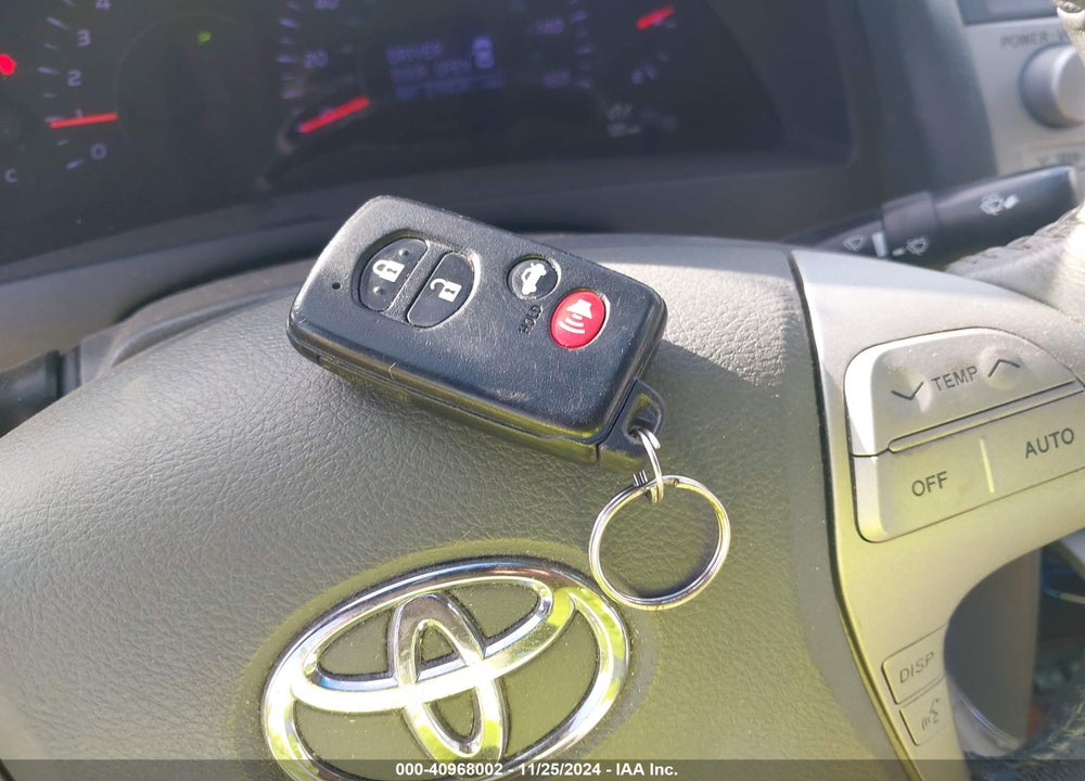 2011 TOYOTA CAMRY XLE V6 VIN: 4T1BK3EK1BU131220