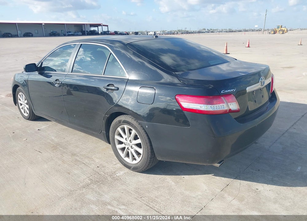 2011 TOYOTA CAMRY XLE V6 VIN: 4T1BK3EK1BU131220