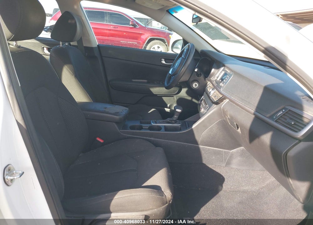 2016 KIA OPTIMA LX VIN: 5XXGT4L30GG049842