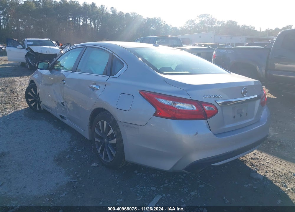 2017 NISSAN ALTIMA VIN: 1N4AL3AP5HC285626