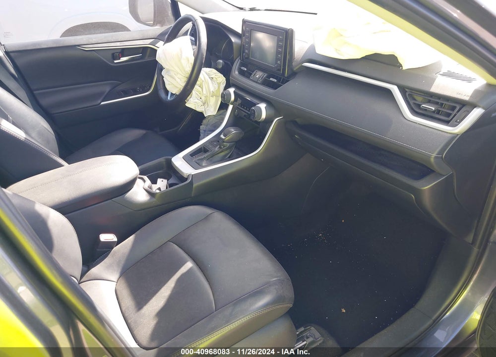 2019 TOYOTA RAV4 XLE PREMIUM VIN: 2T3C1RFV6KC015961
