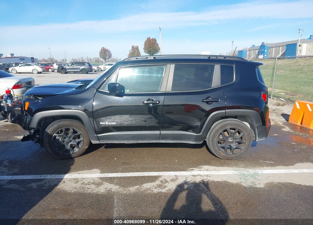 2018 JEEP RENEGADE LATITUDE FWD VIN: ZACCJABB5JPG83923