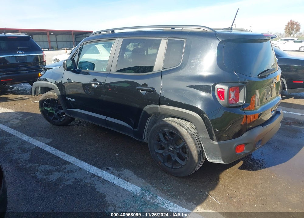 2018 JEEP RENEGADE LATITUDE FWD VIN: ZACCJABB5JPG83923