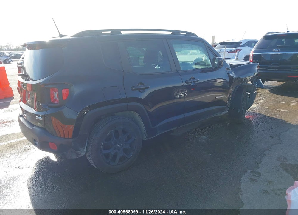 2018 JEEP RENEGADE LATITUDE FWD VIN: ZACCJABB5JPG83923