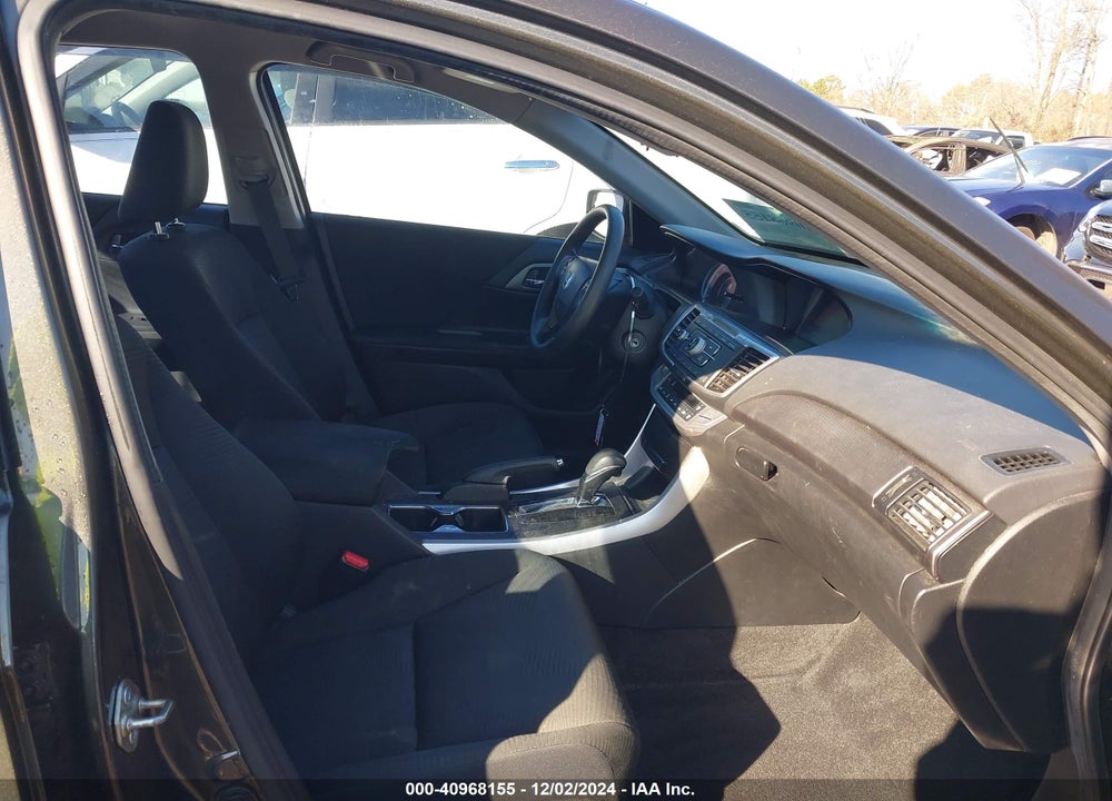 2015 HONDA ACCORD LX VIN: 1HGCR2F3XFA039599